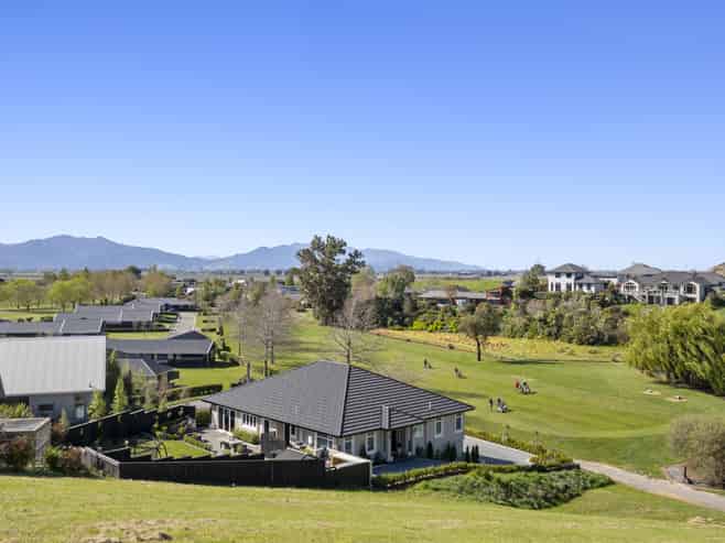 32 Golf View Close, Blenheim