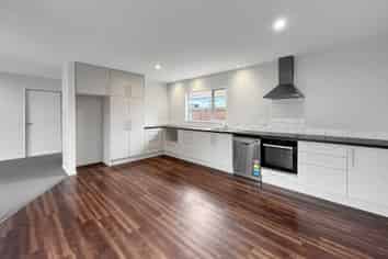 17B Bolton Av, Spreydon