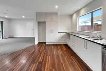 17B Bolton Av, Spreydon