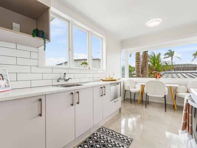 99a Selwyn Avenue, Mission Bay