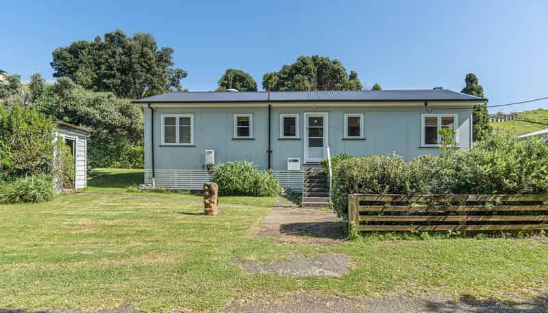 4 Oha Street, Mokau