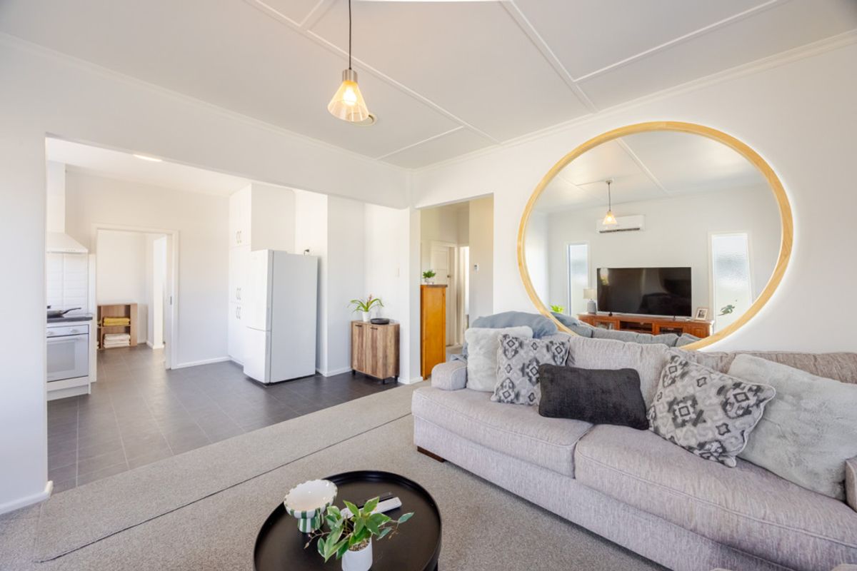 Two Bedrooms + Consented Sleepout In Taradale - Widok 4