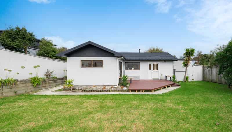 18 Ruru Road, Otaihanga