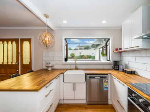 18 Ruru Road, Otaihanga