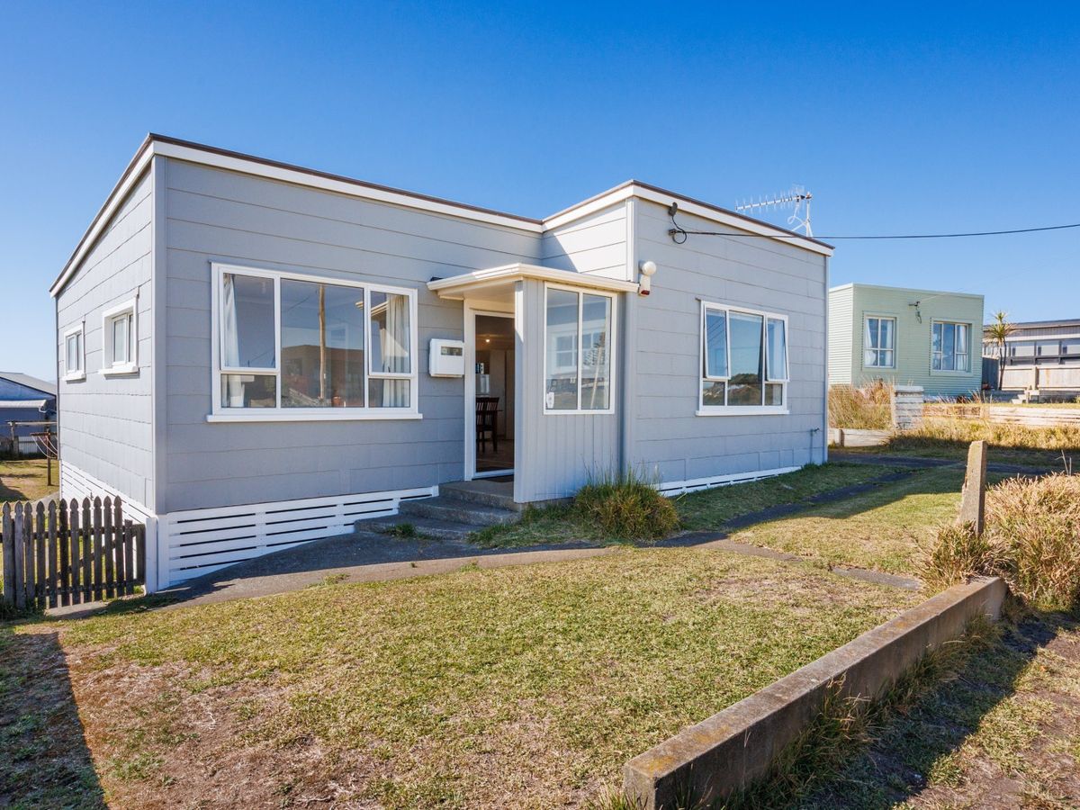 13 Nelson Street, Foxton Beach, Horowhenua, Manawatu / Whanganui