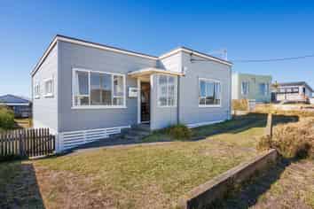 13 Nelson Street, Foxton Beach