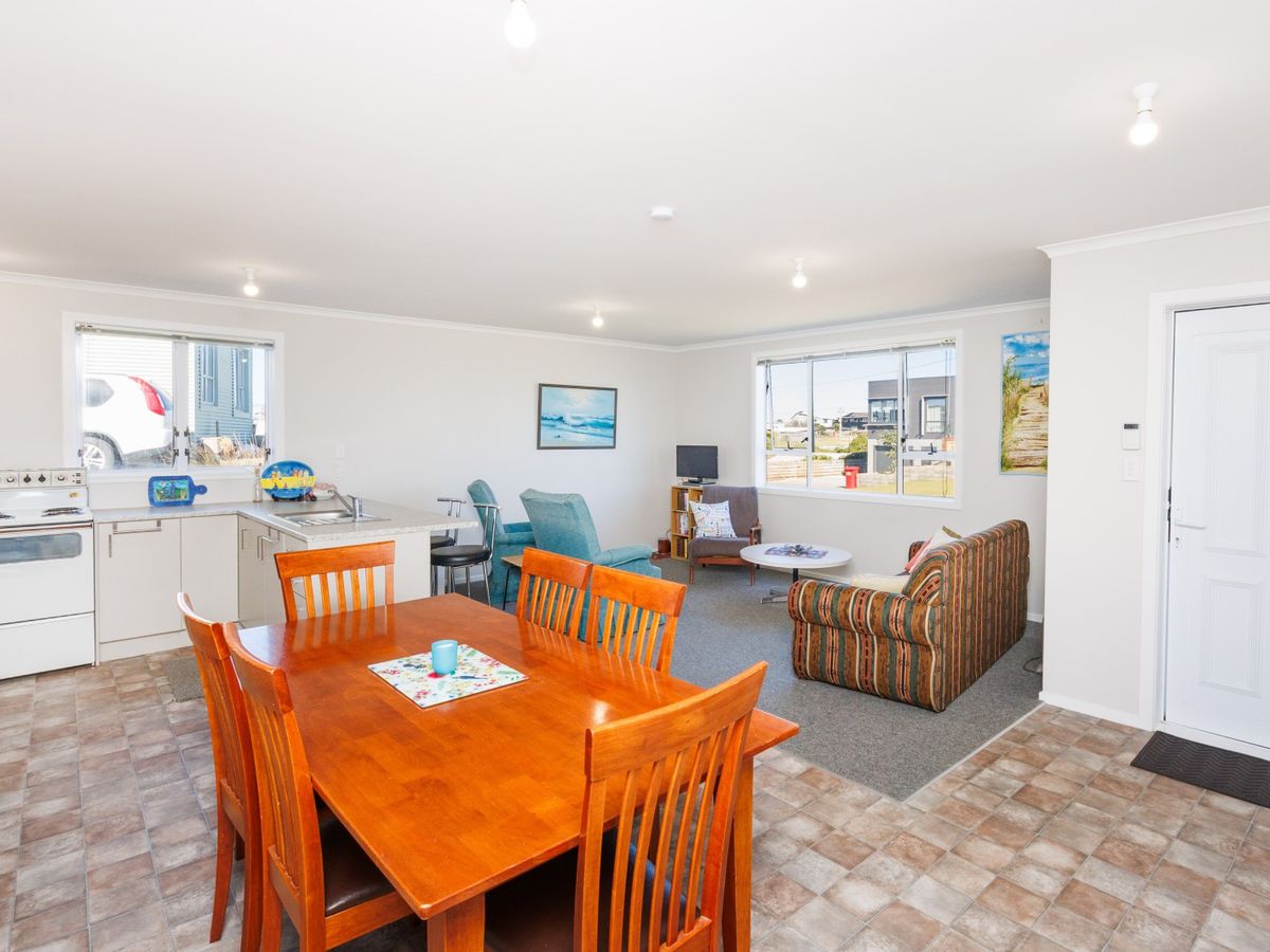 13 Nelson Street, Foxton Beach, Horowhenua, Manawatu / Whanganui - Photo 3