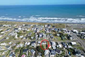13 Nelson Street, Foxton Beach