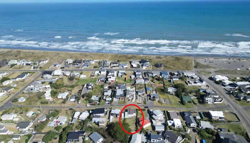 13 Nelson Street, Foxton Beach