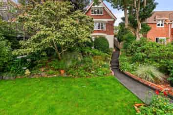 5 Easdale Street, Kelburn