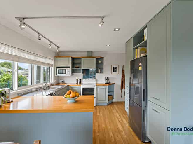 14 George Crescent, Buckland