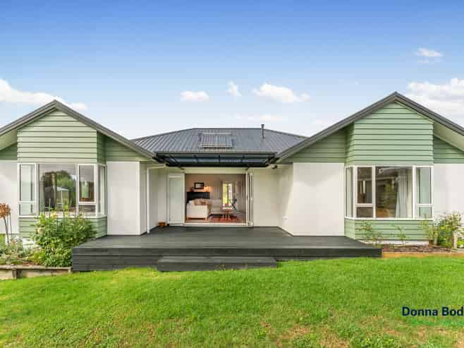 14 George Crescent, Buckland