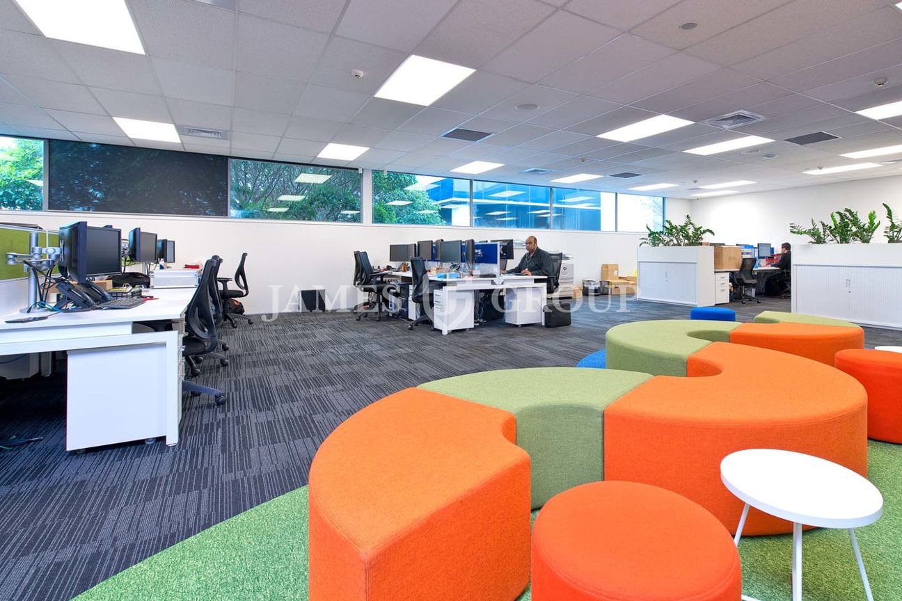 FULLY FITTED GRAFTON OFFICE WITH NAMING RIGHTS - Bild 6