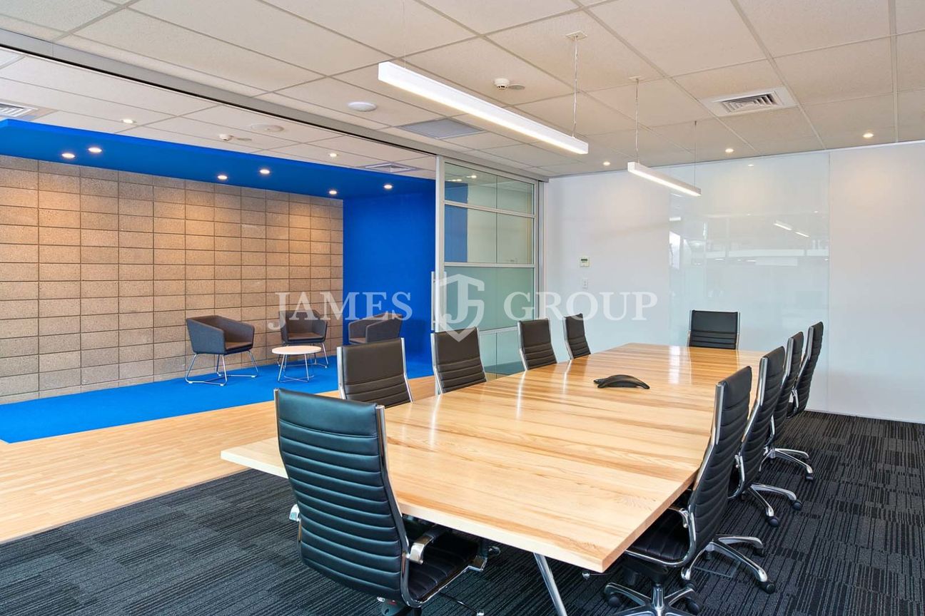 FULLY FITTED GRAFTON OFFICE WITH NAMING RIGHTS - Fler