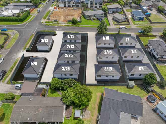 2/15 Lane Road, Weymouth