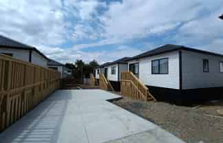 2/15 Lane Road, Weymouth