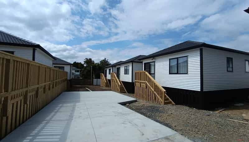 2/15 Lane Road, Weymouth