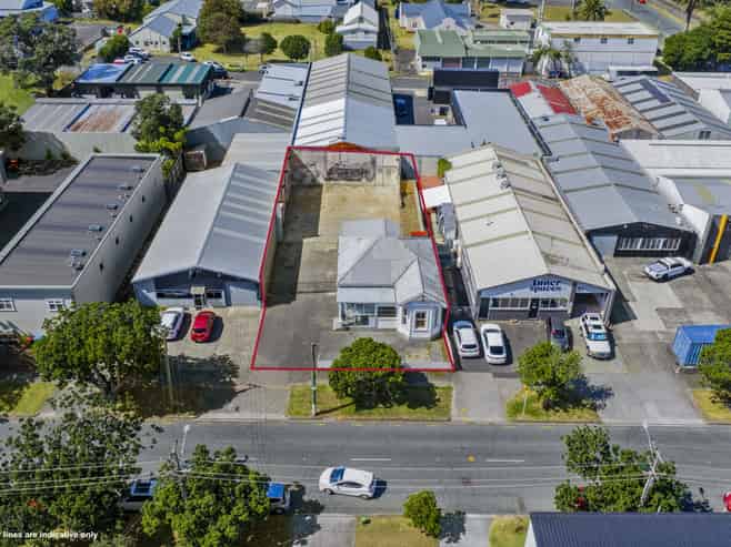 Onehunga Mixed Use with upside - occupy or develop