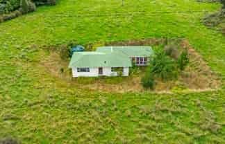 297 North Manakau Road, Levin