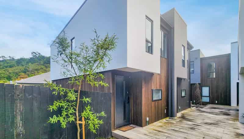 16/28 Raukawa Street , Stokes Valley