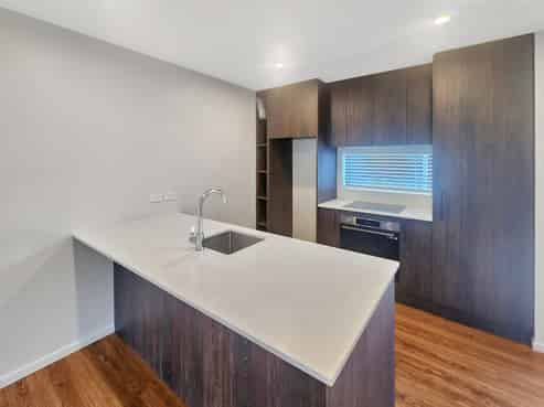 16/28 Raukawa Street , Stokes Valley