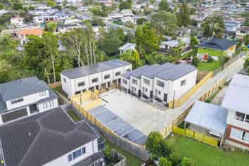 4, 6, 7/16 Reynella Drive, Massey