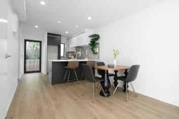 7/16 Reynella Drive, Massey