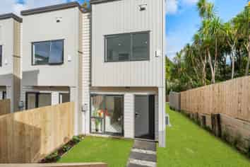 7/16 Reynella Drive, Massey