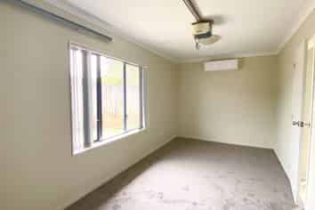  Donegal Park Drive, Flat Bush