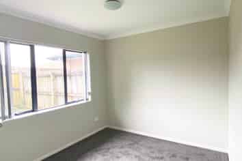  Donegal Park Drive, Flat Bush