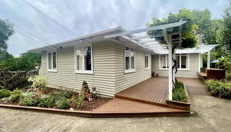 6 Kiekie Road, Mangere Bridge