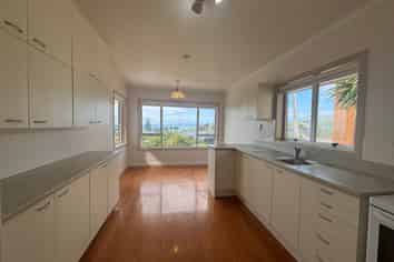  Rushden Terrace, Red Beach