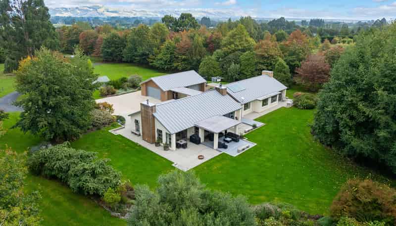 32 Tirohanga Road, North Taieri