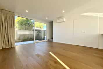 2/126 Roker Street, Somerfield