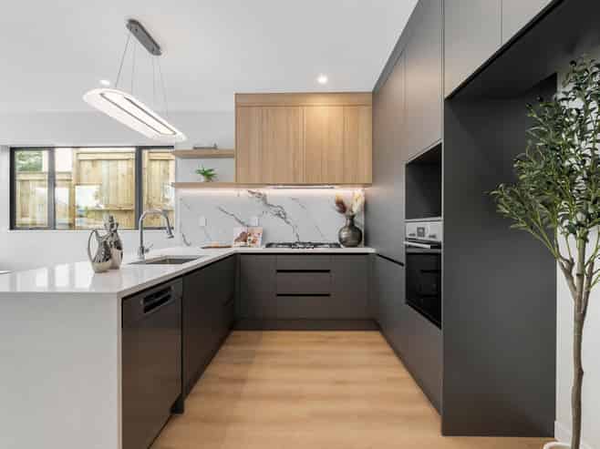 16 Madison Place, Forrest Hill