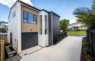 1/ 16 Madison Place, Forrest Hill