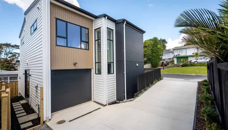 1/ 16 Madison Place, Forrest Hill