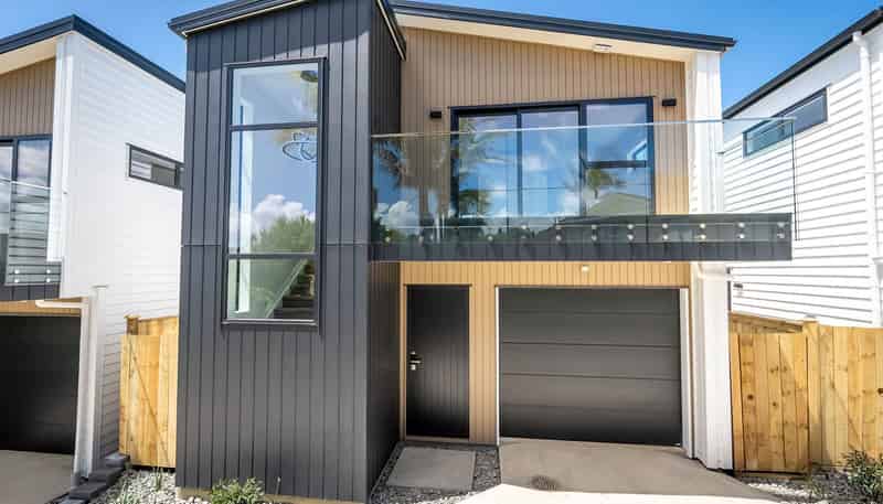 3/ 16 Madison Place, Forrest Hill