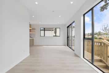 4/ 16 Madison Place, Forrest Hill