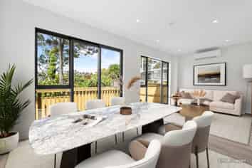 4/ 16 Madison Place, Forrest Hill