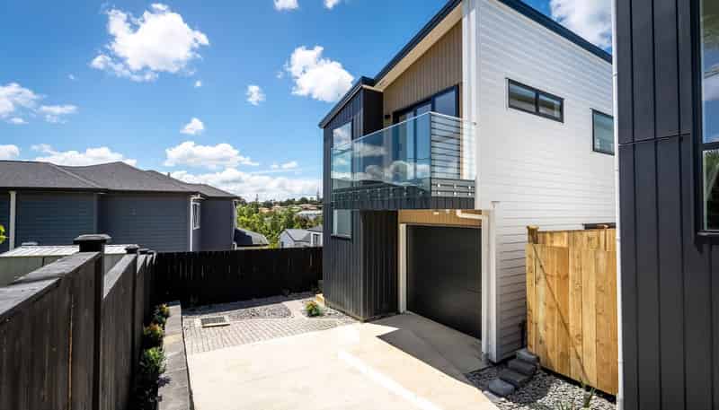 4/ 16 Madison Place, Forrest Hill