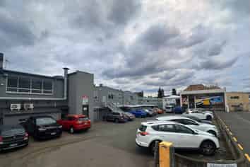 REFURBISHED c.190M2 OFFICE SPACE | TENANCY 3 