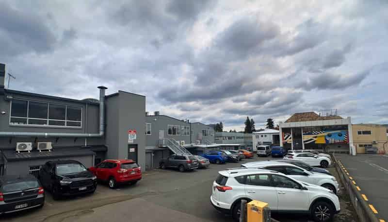 12-26  Te Heuheu Street, Taupo