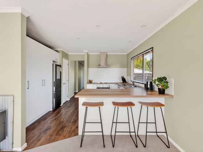 23 Lord Auckland Road, Wakefield