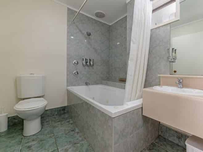 FHGC Motel | CBD Position | Income + Upside