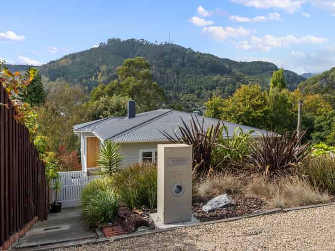 37 Thompson Terrace, Toi Toi