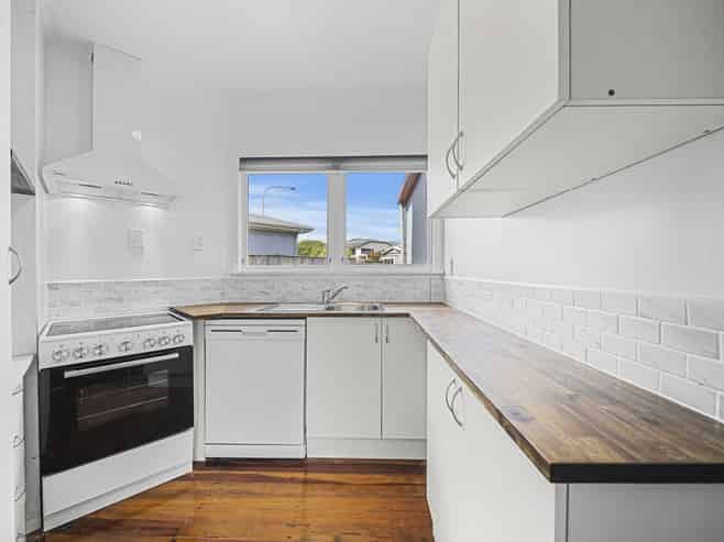 2/184 Powderham Street, New Plymouth