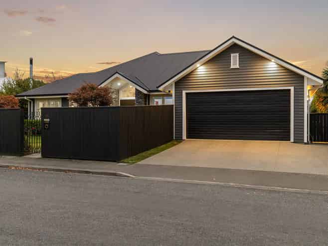 95 Office Road, Merivale