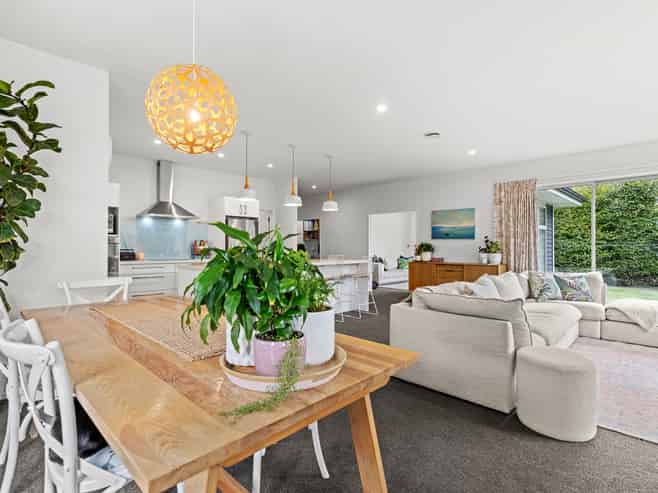 95 Office Road, Merivale