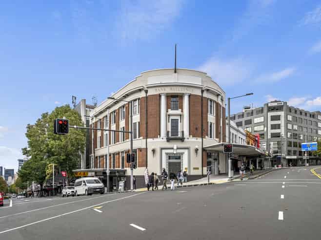 High Profile K'Road Corner Opportunity